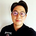 Unjong Lee